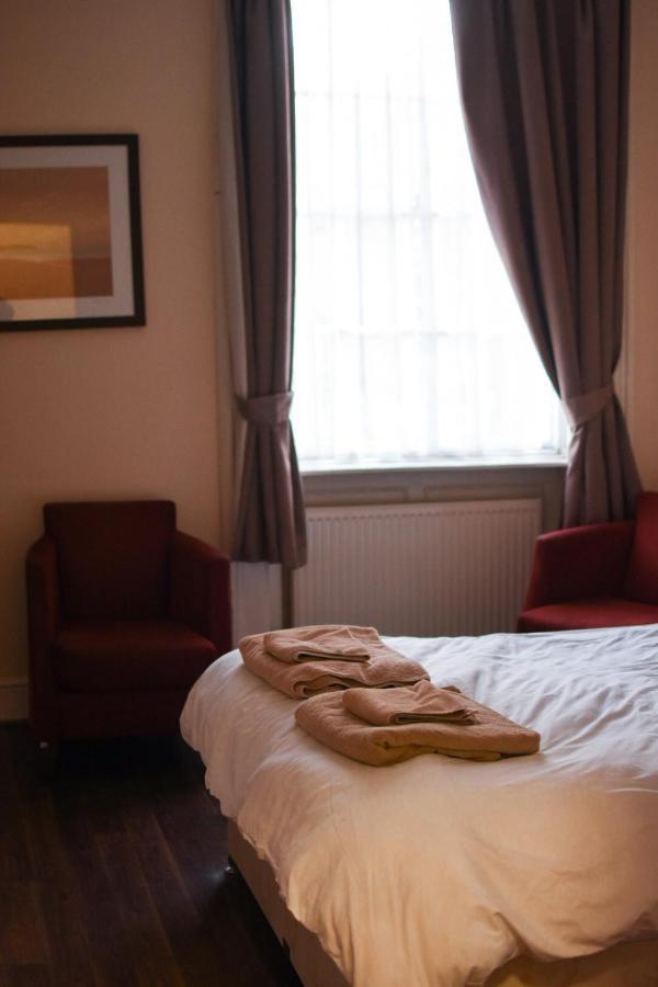 The Crown And Woolpack Hotel Long Sutton  Bagian luar foto