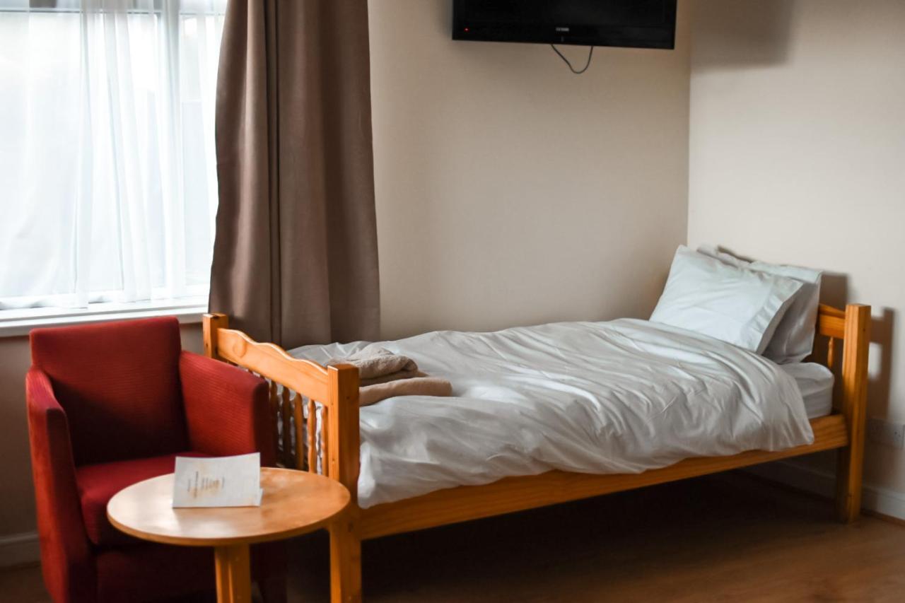 The Crown And Woolpack Hotel Long Sutton  Bagian luar foto
