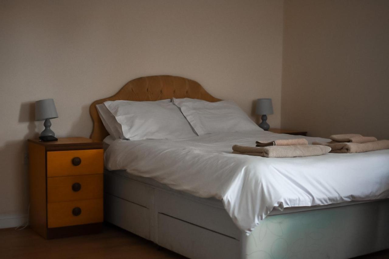 The Crown And Woolpack Hotel Long Sutton  Bagian luar foto